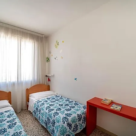 Vibrant Flat In A Sea Front Building - Beahost Hotel Bibione