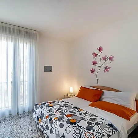 Hotel Vibrant Flat In A Sea Front Building - Beahost Bibione